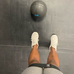 SHEIN Black Workout Band